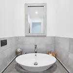 Infinity Blue Апартаменты